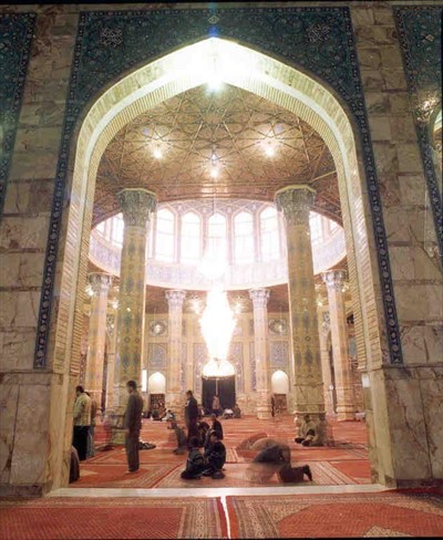 نمایی داخلی از مسجد جمکران